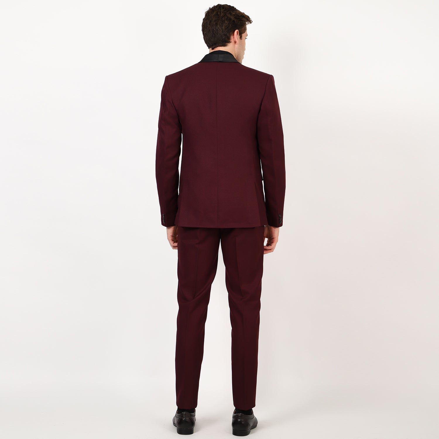 Mentoos Men’s Wine Tuxedo Suit.