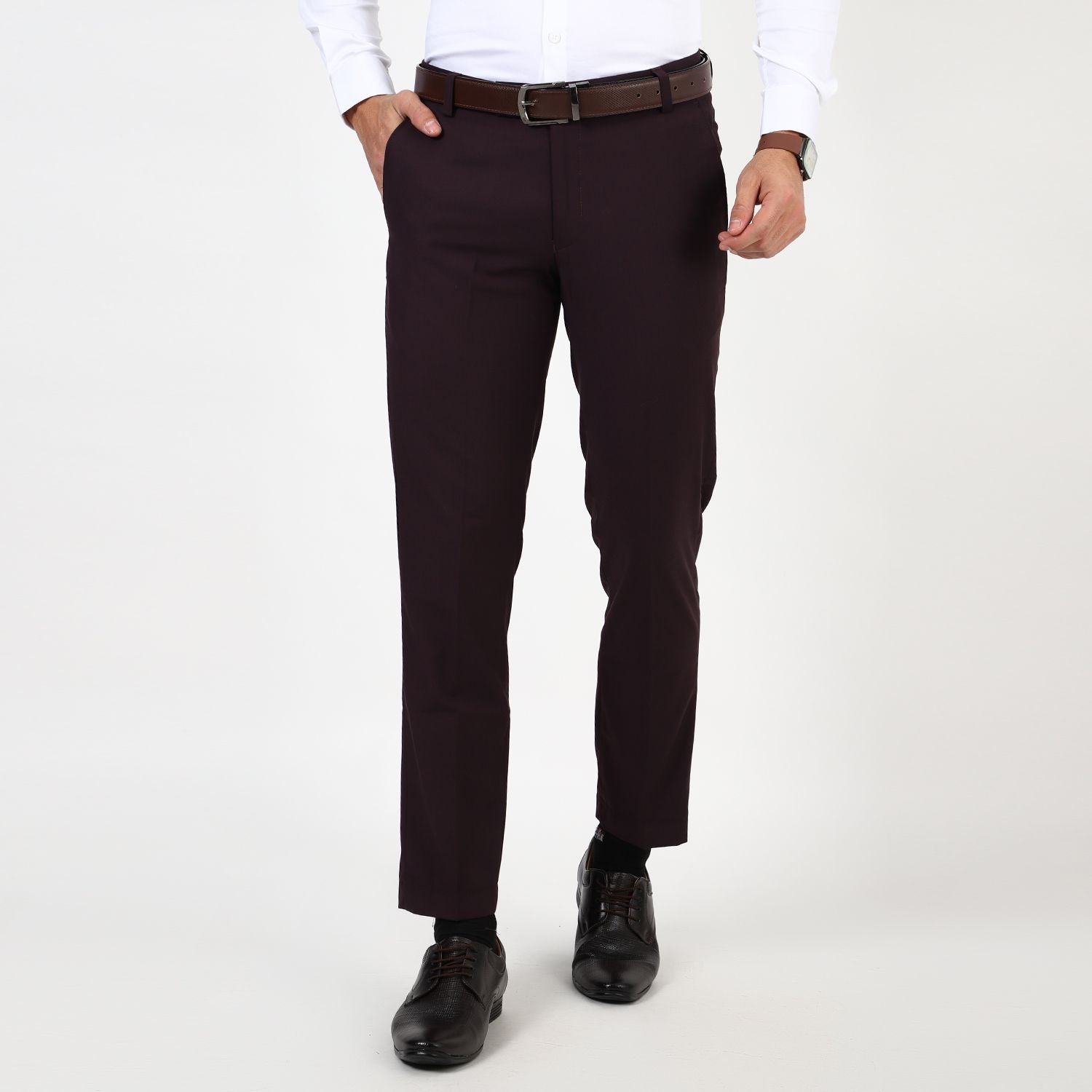 Flat front Solid slim fit trousers Wine